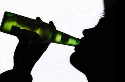 Алкоголь при виразці шлунка: як діє, що дозволено пити, ускладнення
