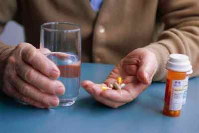 Аскариди у дорослих: симптоми і лікування, як вивести таблетками