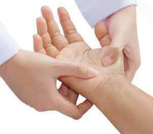 Біль у мязах рук: причини і лікування, що робити якщо болять мязи рук без причини, опухла мяз, ломить і тягне мязи рук | Ревматолог
