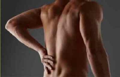 Болі в попереку у чоловіків: причини і діагностика