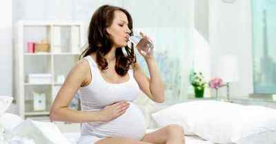 Болить шлунок при вагітності: що можна приймати, лікування та дієтотерапія
