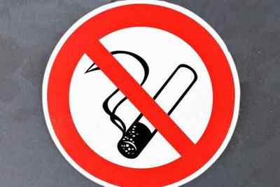 Чи можна курити при ангіні (тонзиліті), чим небезпечне куріння