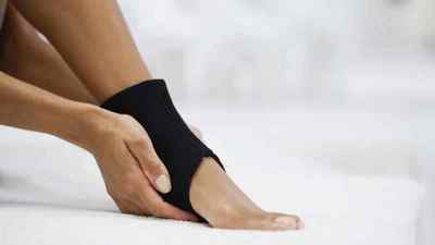 Чому підвертається нога в щиколотці при ходьбі і падаю: стопа | Ревматолог
