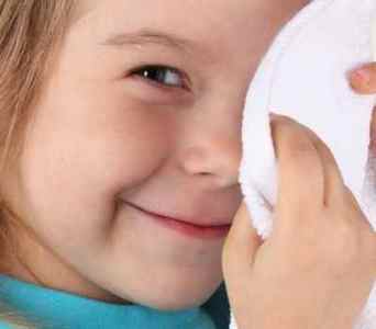 Чому у дитини гниють очі і нежить