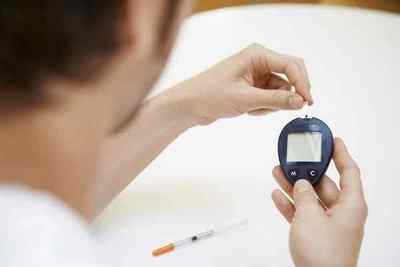 Цукровий діабет 1 і 2 типу: симптоми у чоловіків