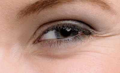 Ефективні поради, як прибрати зморшки під очима в 40 років в домашніх умовах