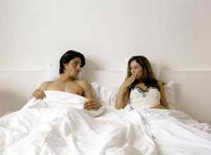 Герпес в інтимній зоні у жінок: симптоми і лікування