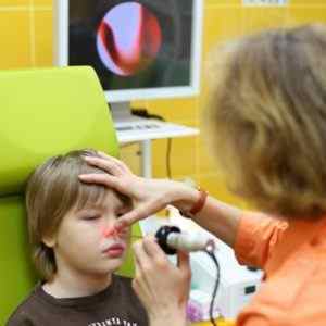 Лікування аденоїдів у дітей лазером (лазеротерапія)