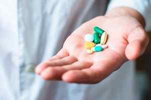 Лікування гастриту з підвищеною кислотністю медикаментами: огляд препаратів