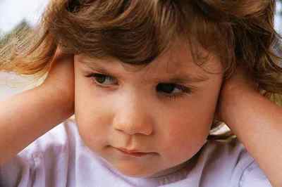 Лікування гнійного отиту у дітей - симптоми і причини
