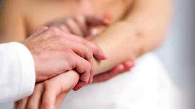 Лікування остеоартрозу (ДОА) кистей, ліктьового суглоба 1-2 ступеня і пальців рук народними засобами, деформуючий остеоартроз міжфалангових суглобів | Ревматолог