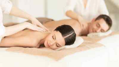 Масаж спини: як робити, техніка виконання лікувального та класичного масажу в домашніх умовах, користь і шкода, точки для масажу | Ревматолог
