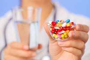 Медикаментозне лікування атрофічного гастриту у дорослих: препарати, як впливає Де-нол і Омепразол, симптоми захворювання
