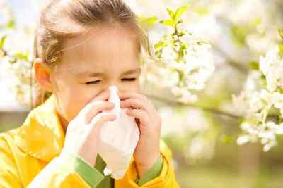 Назальні спрей від алергії: В інструкція із застосування спреїв від алергічного риніту