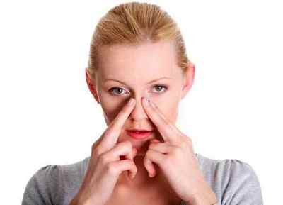 Німіє ніс: причини, чому німіє кінчик носа
