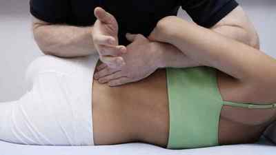 Опухають суглоби на ногах: що робити, лікування болю і набряку ніг від коліна до стопи, причини набряку вище коліна, що це може бути | Ревматолог