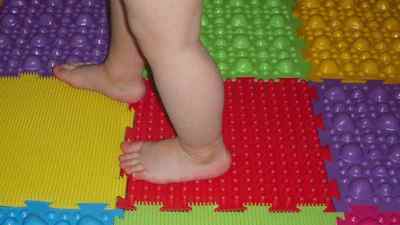 Ортопедичні килимки для дітей для ніг: як зробити своїми руками і вправи на ортопедичному килимку для дітей | Ревматолог