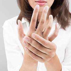 Остеохондроз руки: симптоми і лікування хондроза кисті руки, пальців рук | Ревматолог
