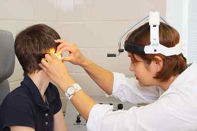 Паразити в вухах людини: симптоми і лікування, як вигнати глистів з вуха