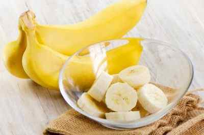 Підбірка рецептів омолоджуючих масок з банана від зморшок і способи посилення ефекту від їх застосування