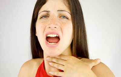 Полоскання горла настоянкою прополісу при ангіні та інших захворюваннях