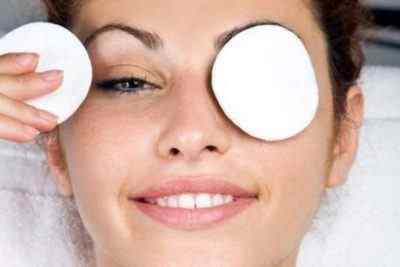Поради, як правильно робити маски від мімічних зморшок навколо очей в домашніх умовах