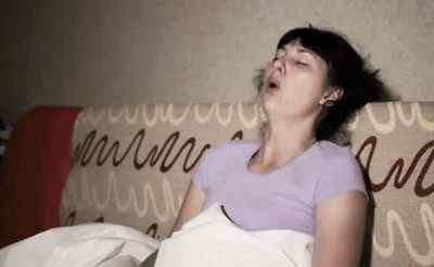 Приступ задухи вночі: що робити, якщо людина задихається