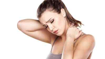 Протягло шию і плече: що робити, як лікувати в домашніх умовах, протягло спину | Ревматолог