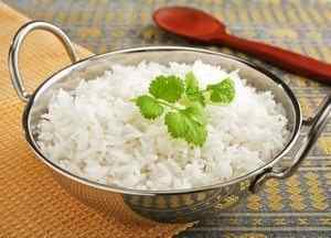 Рис при гастриті: властивості, як вибрати і готувати, рецепти супу і відвару