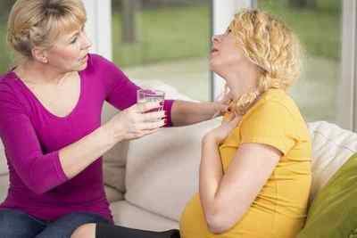 Розлад шлунка при вагітності: чим небезпечне, прояви, як лікувати