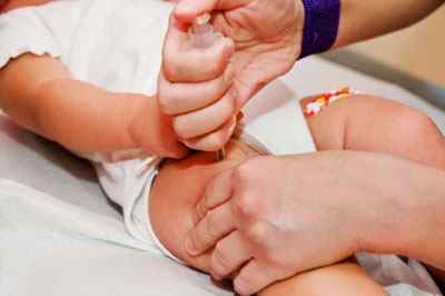 Щеплення від коклюшу: у скільки її роблять дитині, яка вакцина використовується