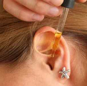 Що таке холестеатома вуха, її симптоми і лікування