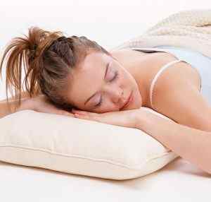 Що таке нічне апное, причини і лікування зупинки дихання уві сні