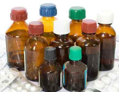 Симптоми і лікування ниркового тиску таблетками і народними засобами