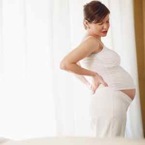 Синдром люмбаго: симптоми і медикаментозне лікування, діагноз і причини прострілів в спину при вагітності | Ревматолог