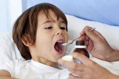 Сироп Бромгексин Берлін-Хемі: інструкція із застосування для дітей