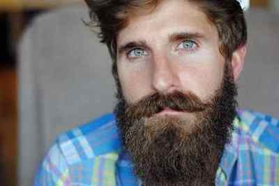 Скільки зростає борода у чоловіків за часом і від чого це залежить
