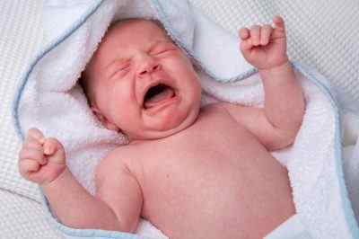 Соплі і кашель у немовляти без температури - як і чим лікувати