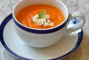 Супи при гастриті: рецепти перших страв і важливість їх вживання