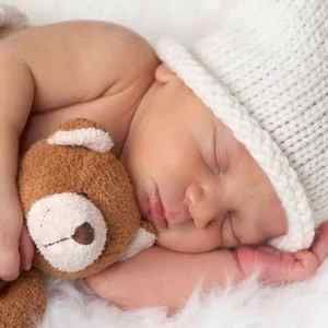 Частота, тривалість і умови купання немовляти після пологового будинку
