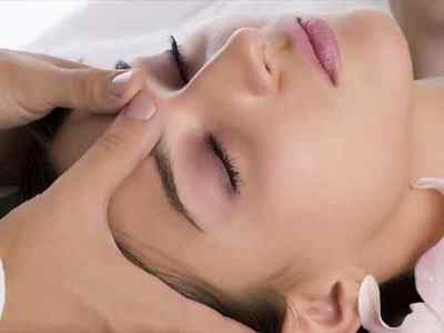 Точковий масаж носа і пазух при нежиті і закладеності носа