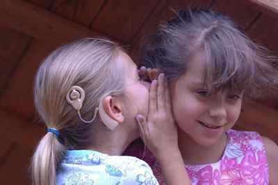 Туговухість у дітей: ступеня, симптоми і причини розвитку