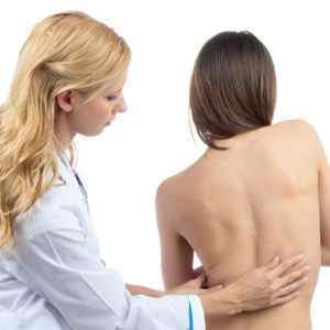 Вдовою горб: причини виникнення жировика на хребті, що таке ліпома хребта, горб на шиї | Ревматолог