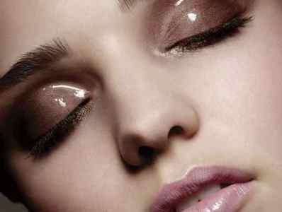 Вечірній макіяж для зелених очей: поетапне нанесення макіяжу, вибір відтінків