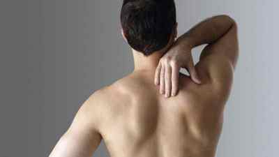 Випирає хребець на спині: хребет випирає зі спини у дитини, хребець на попереку | Ревматолог