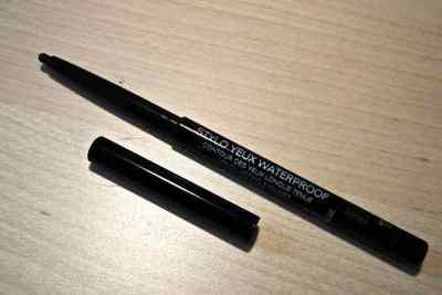 Водостійкий олівець для очей: відгуки, як вибрати