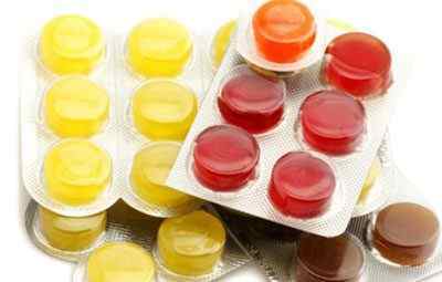 Які антибіотики при болю в горлі краще приймати: список препаратів