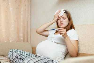 Як і чим лікувати нежить при вагітності: безпечне лікування
