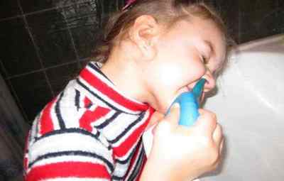Як і чим промивати ніс дитині в домашніх умовах