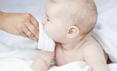 Які краплі в ніс для дітей до року можна використовувати при нежиті